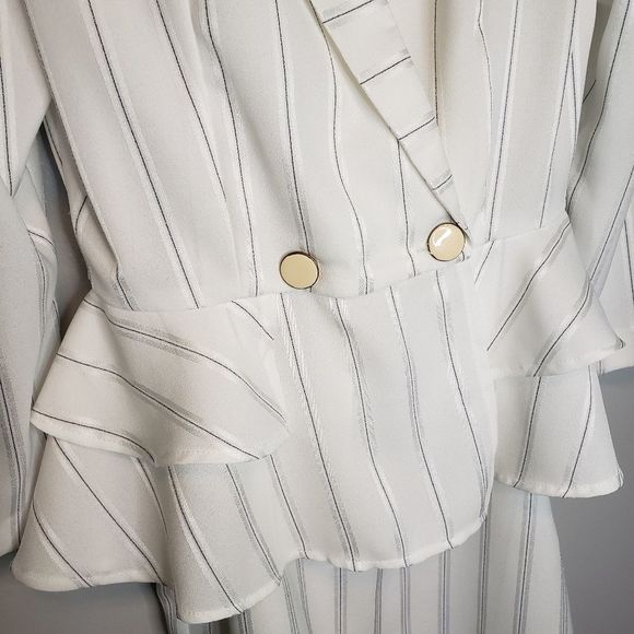 Vintage 90's Sophisticate White Striped Suit 10 - Picture 5 of 6